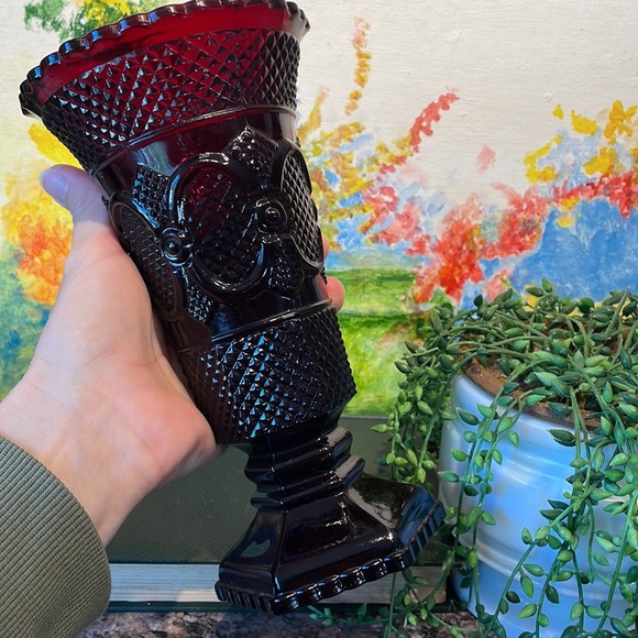 Vintage Avon vase - Picture 7 of 11